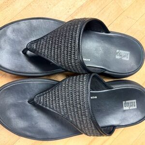 Fitflop Black Woven Women’s Toe-Post Sandals